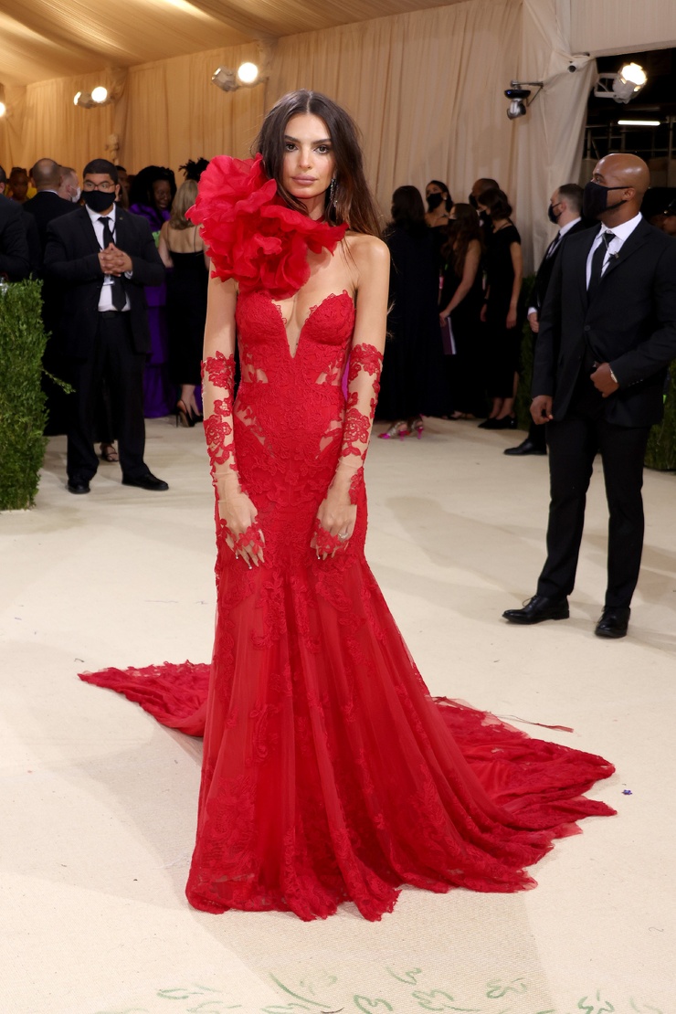 Emily Ratajkowski
