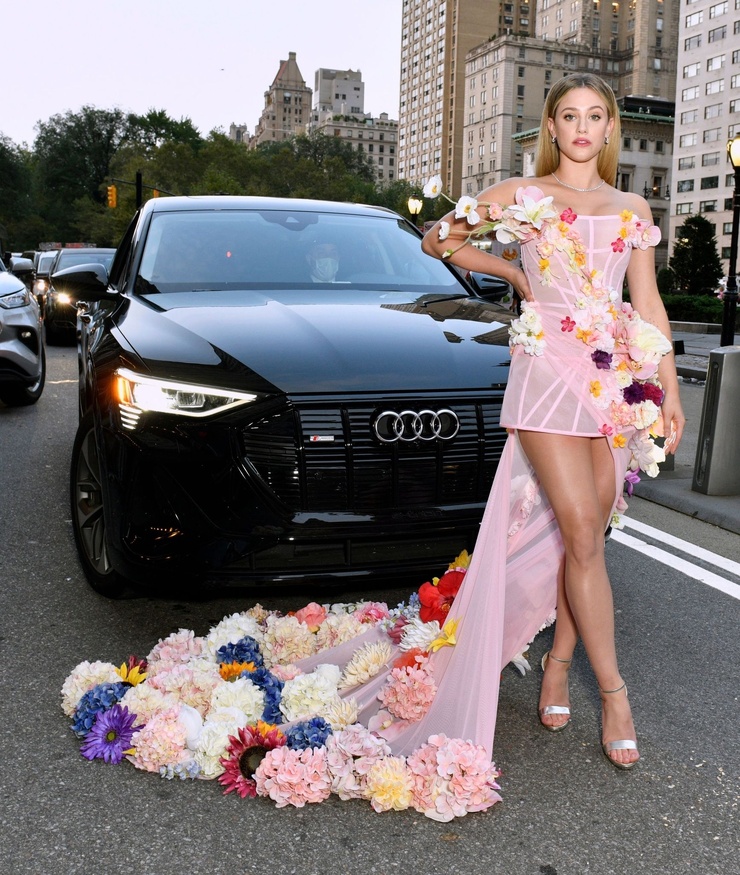 Lili Reinhart Lili Reinhart