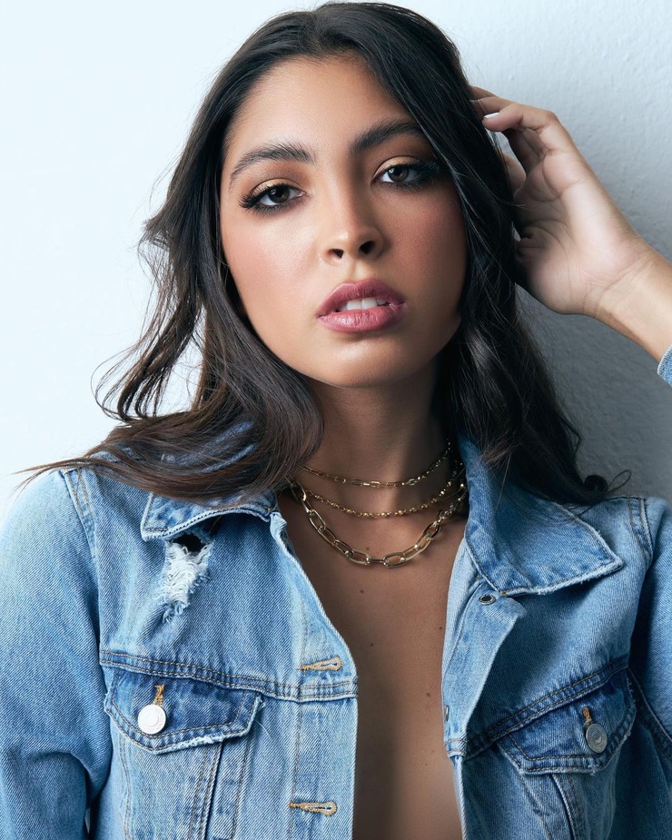 Valeria Reyes Valeria Reyes