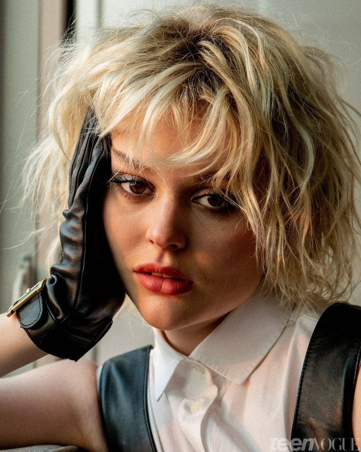 Emily Alyn Lind Emily Alyn Lind