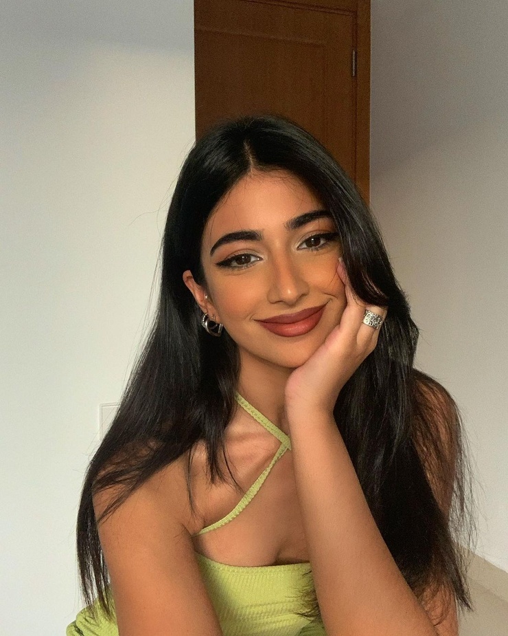 Iffat Marashi