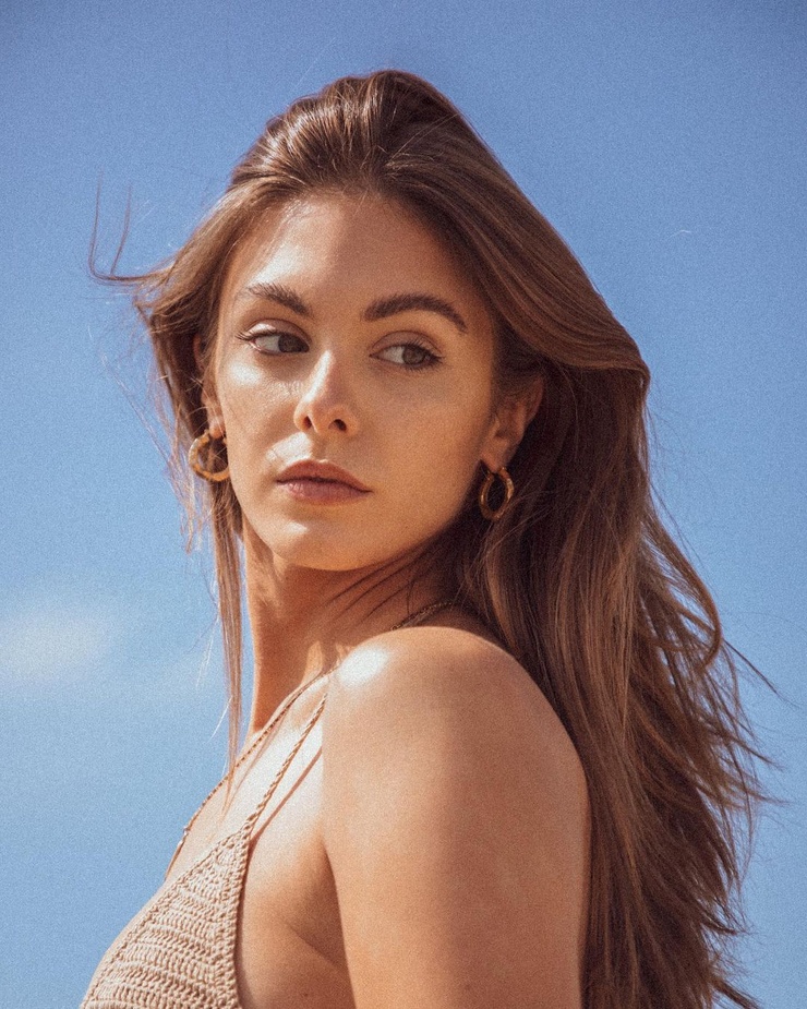 Picture of Carmella Rose