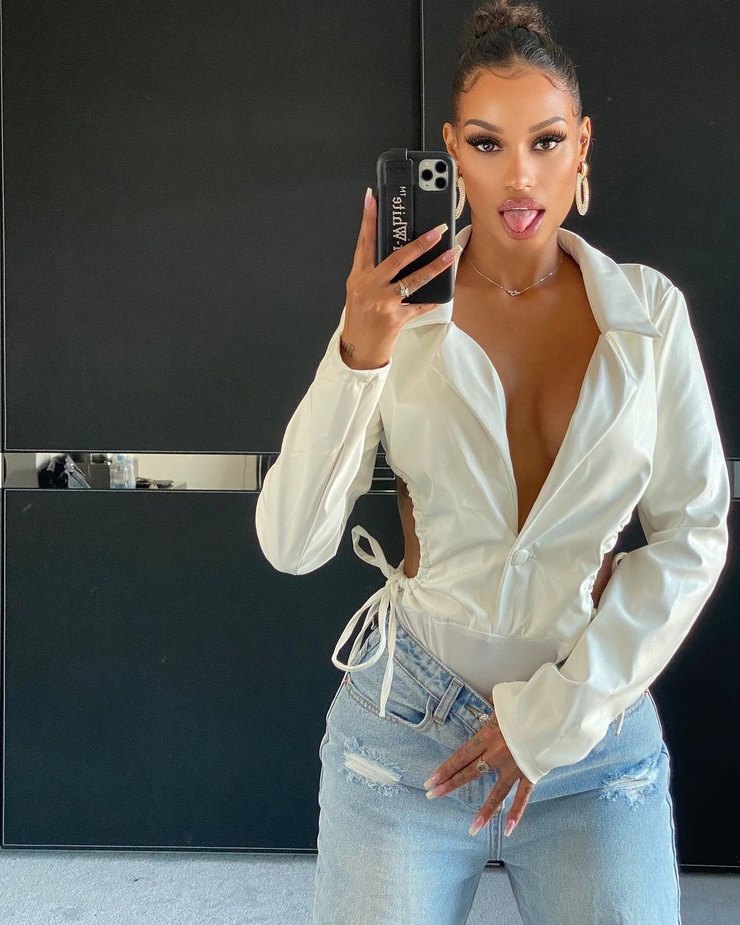 Fanny Neguesha