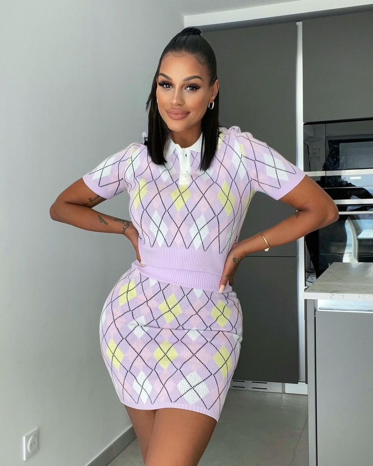 Fanny Neguesha Fanny Neguesha