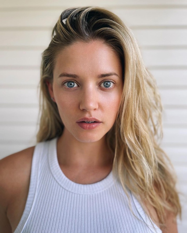 Jenna Kelly