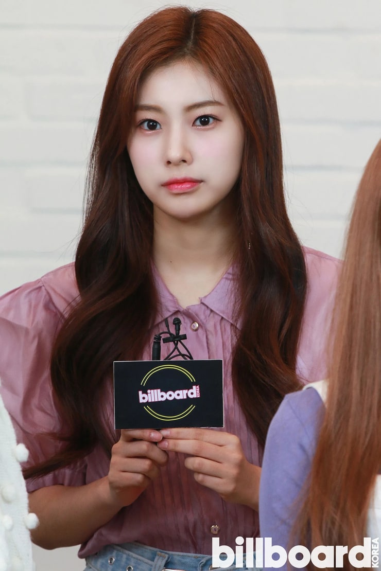 Kang Hyewon