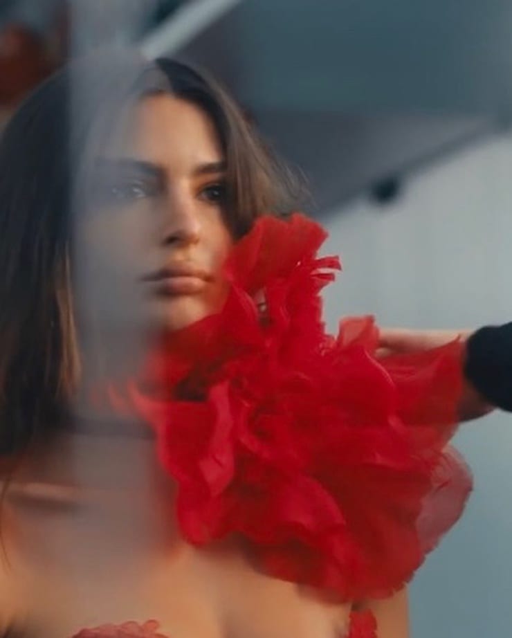 Emily Ratajkowski