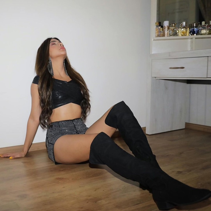 Ruhi Singh Ruhi Singh