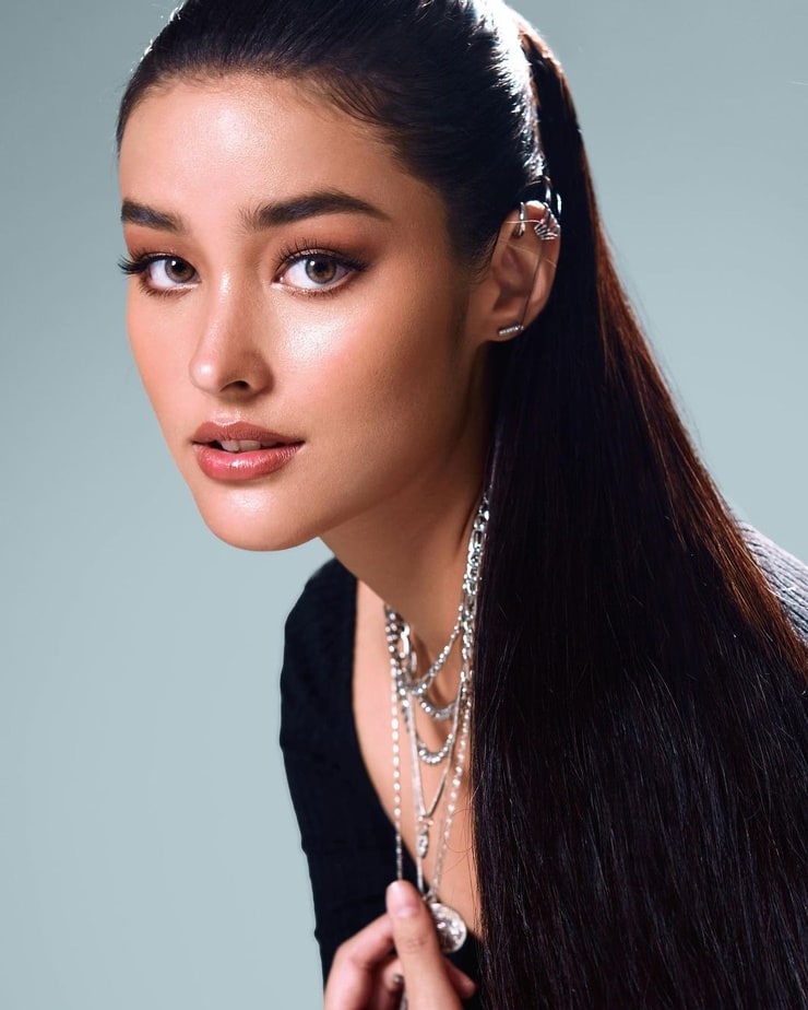 Liza Soberano