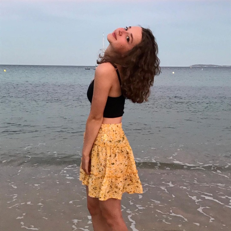 Ariella Glaser