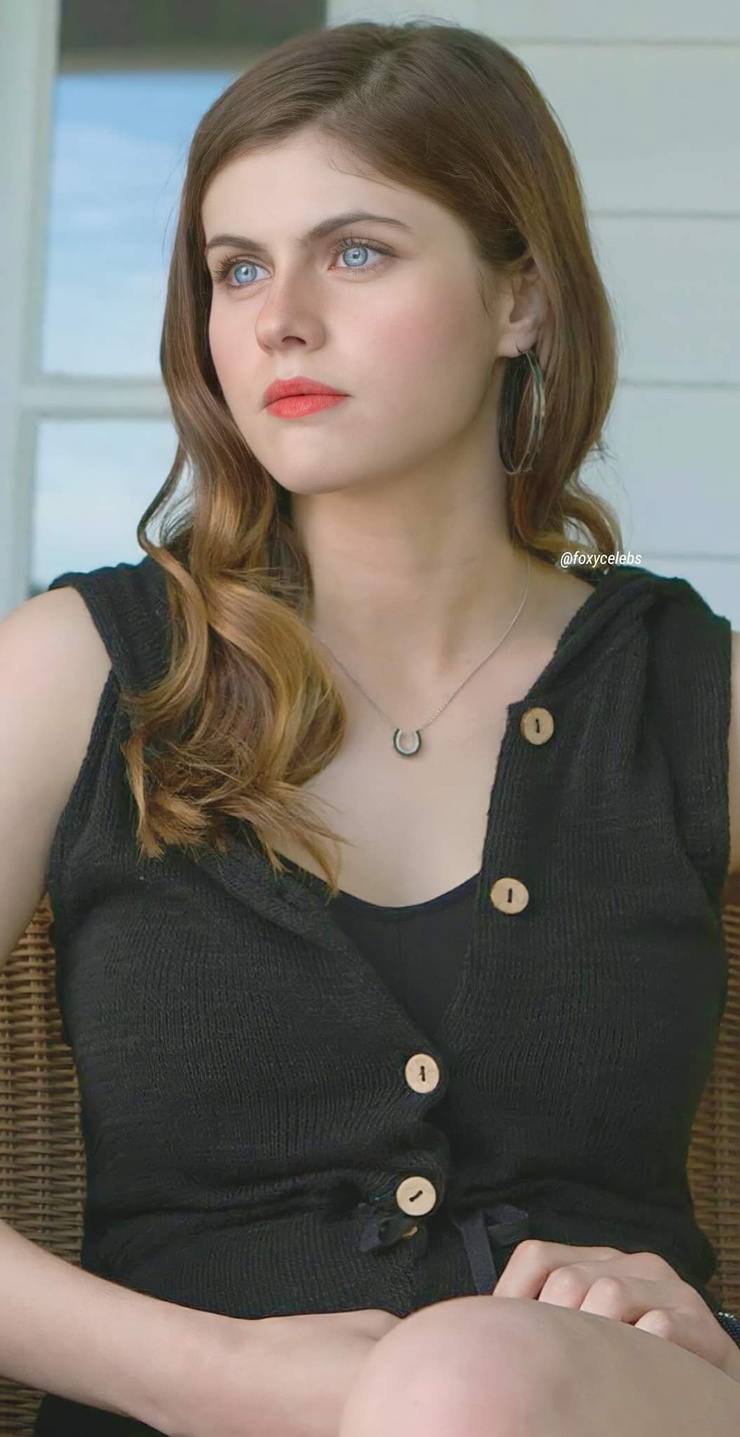 Alexandra Daddario Alexandra Daddario