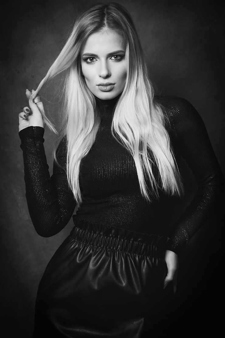 Cristiana Bodnariuc Cristiana Bodnariuc