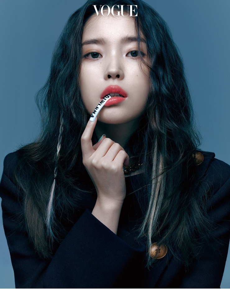 IU