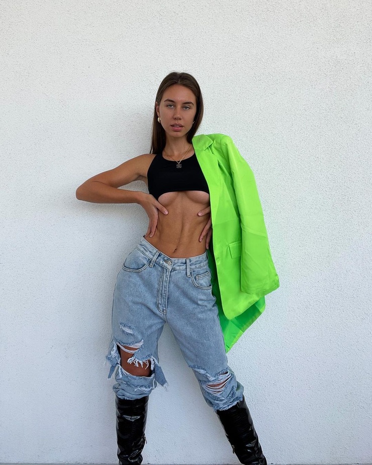 Brit Manuela (model)