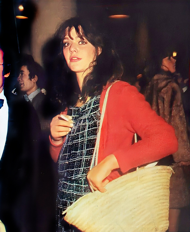 Tina Aumont Tina Aumont