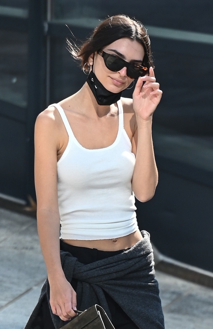 Emily Ratajkowski