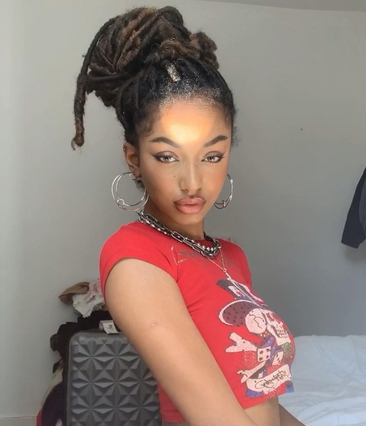 Chandra Scott