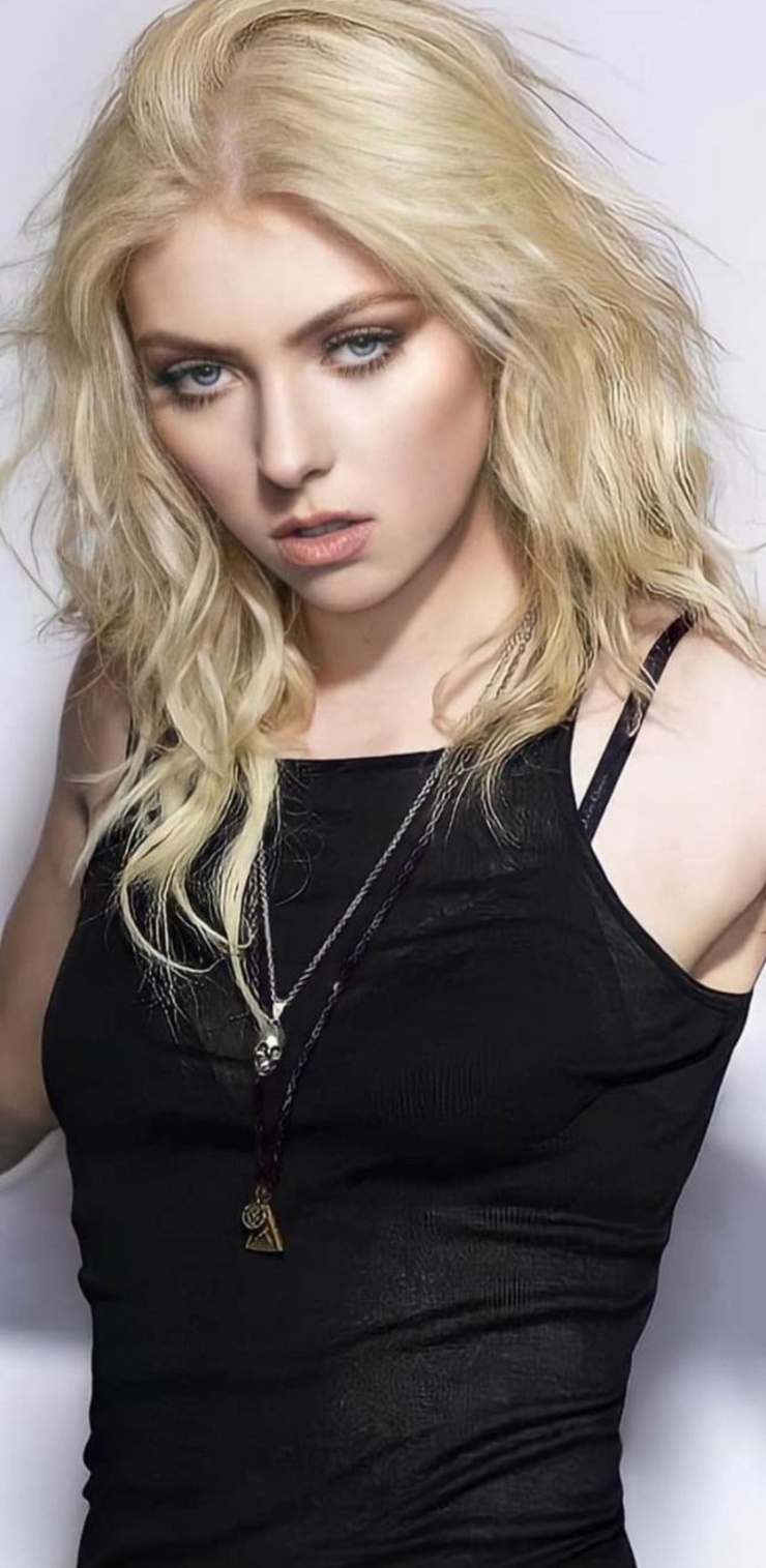 Taylor Momsen