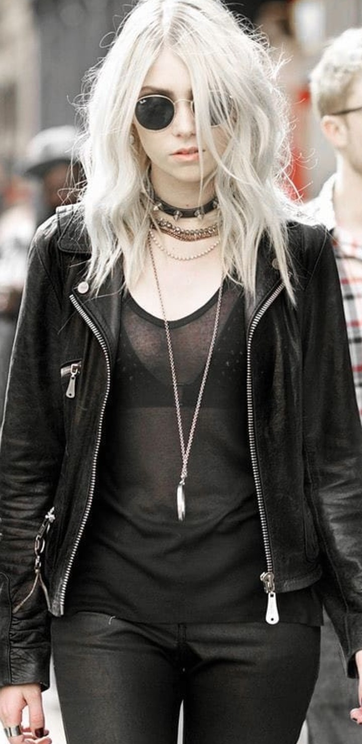 Taylor Momsen Taylor Momsen