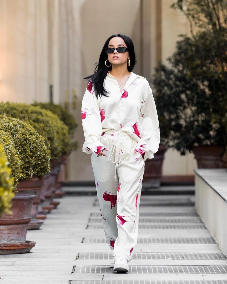 Becky G.