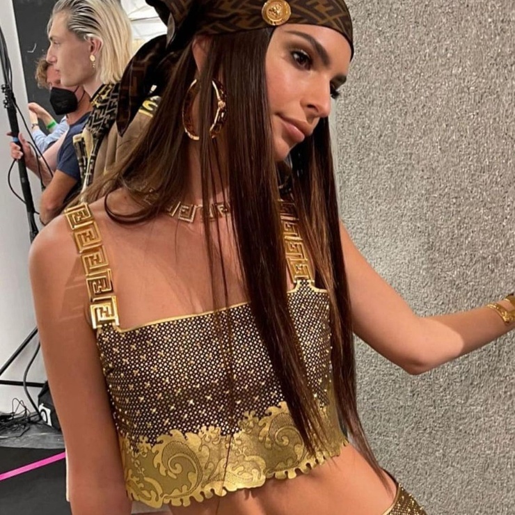 Emily Ratajkowski