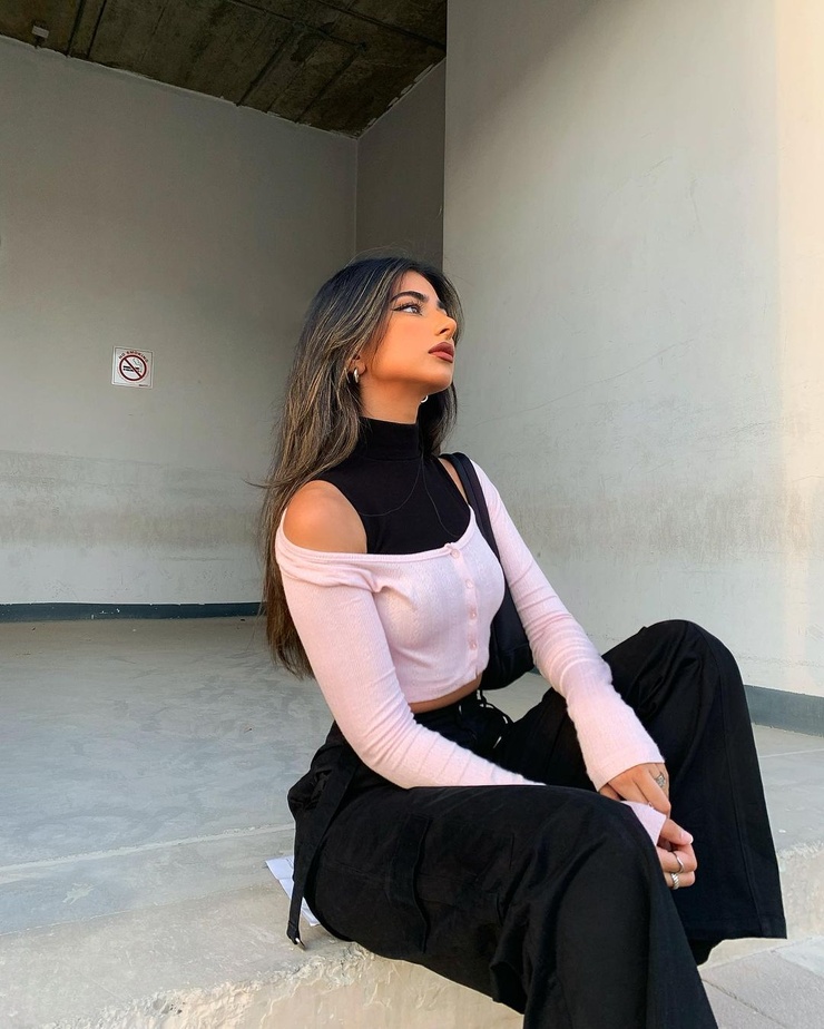 Iffat Marashi