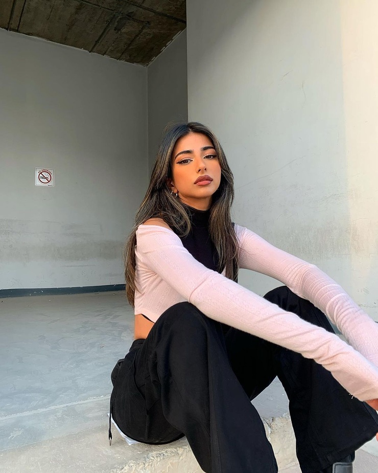 Iffat Marashi