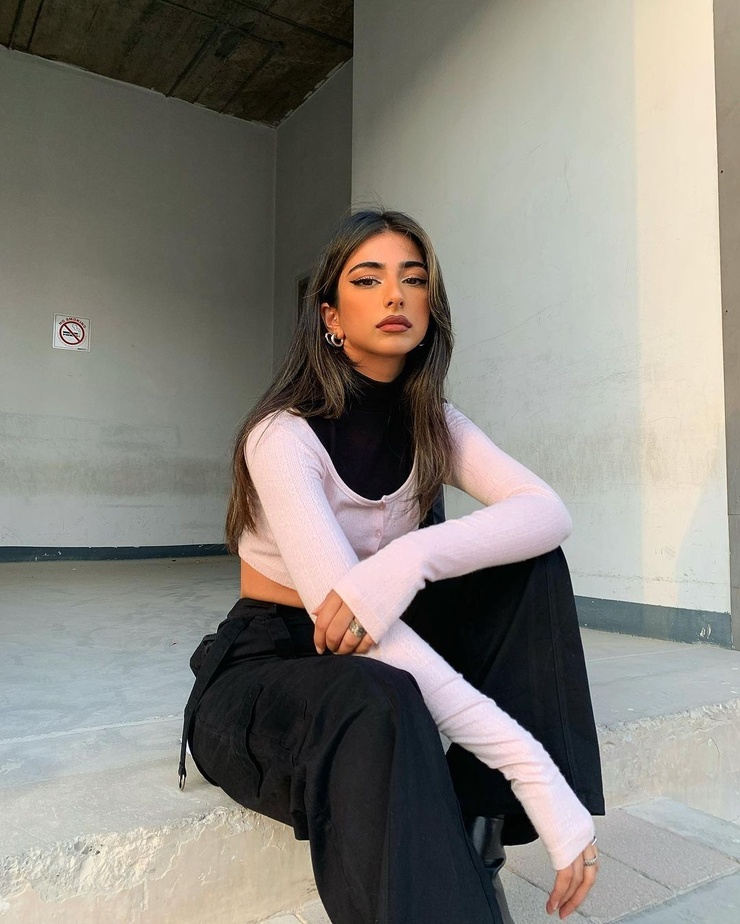 Iffat Marashi