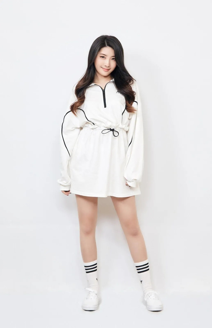 Chaeyoung Lee