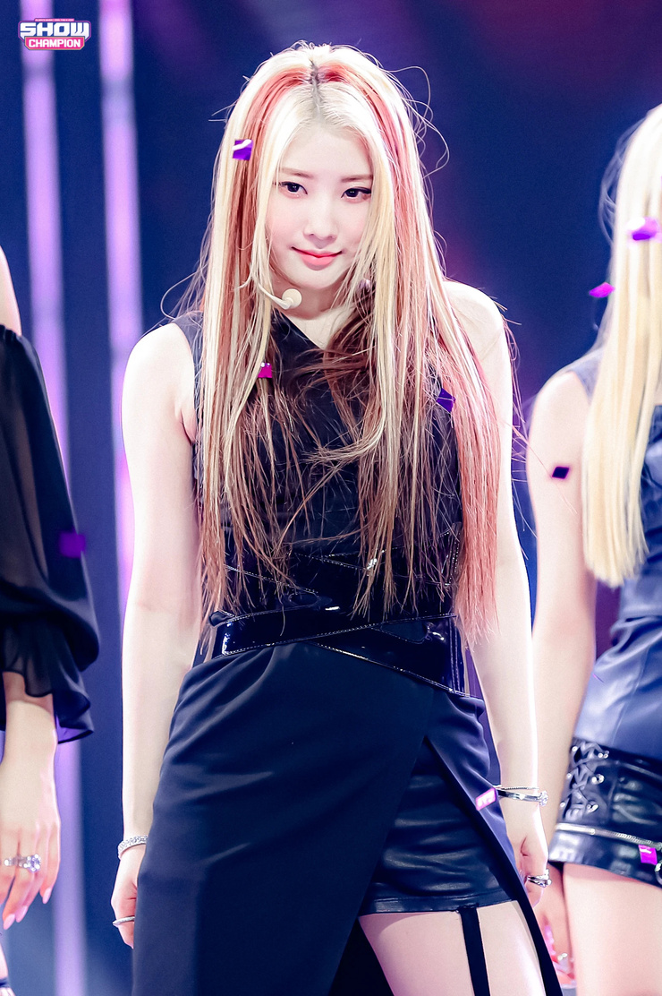 Chaeyoung Lee
