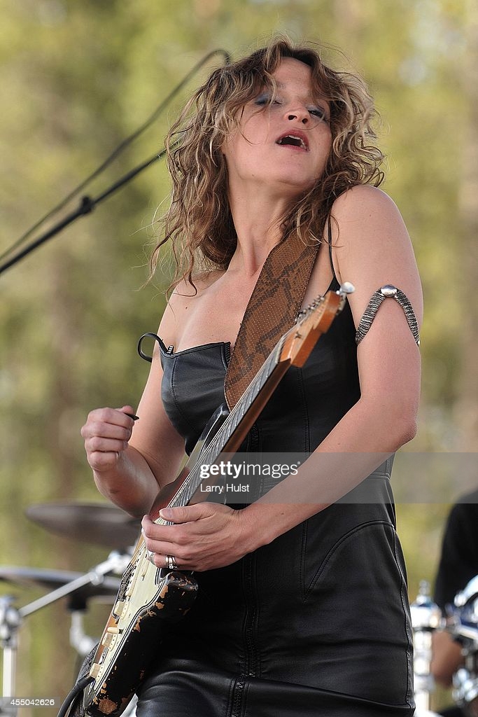Ana Popovic