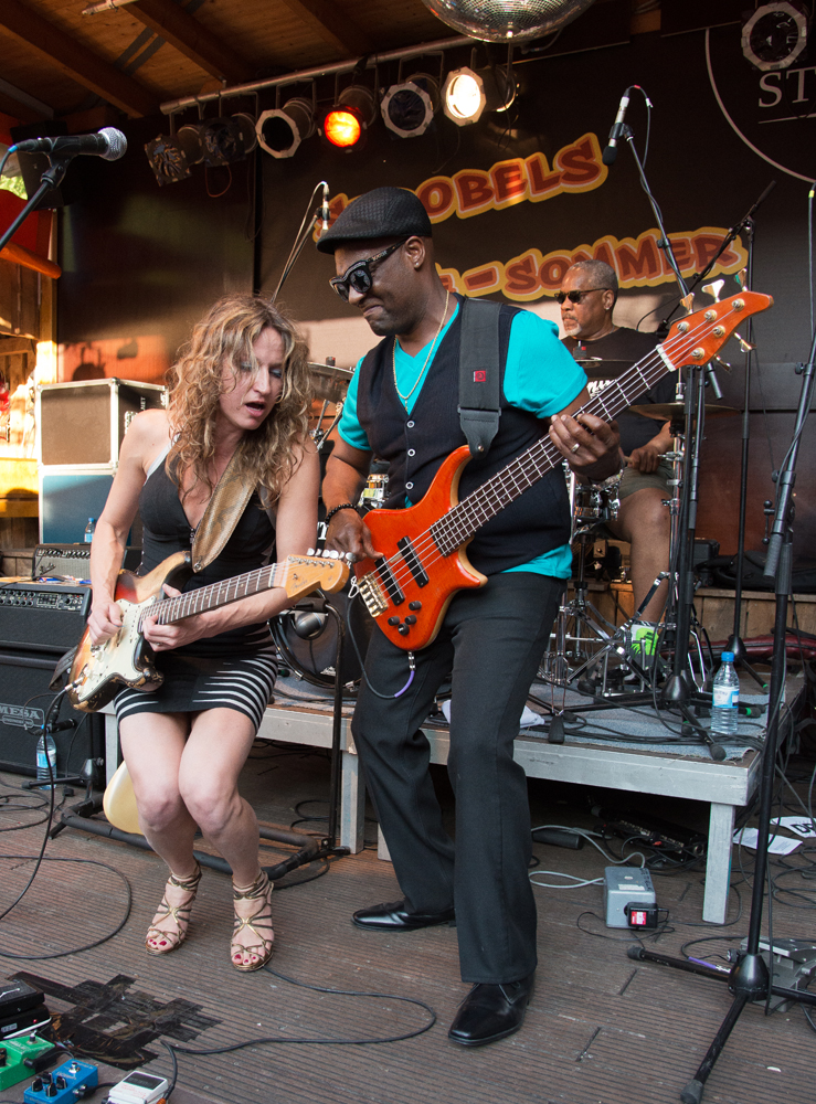 Ana Popovic