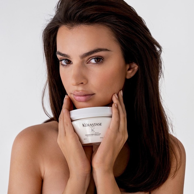 Emily Ratajkowski