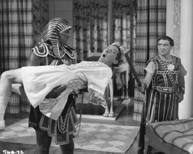 Carry on Cleo