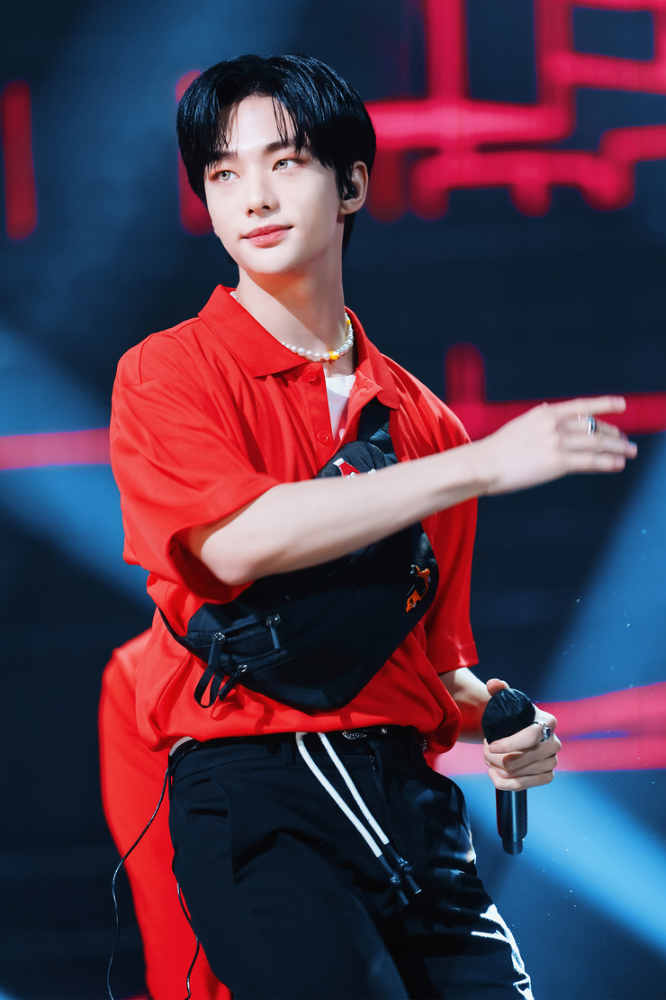 Hyun-Jin Hwang