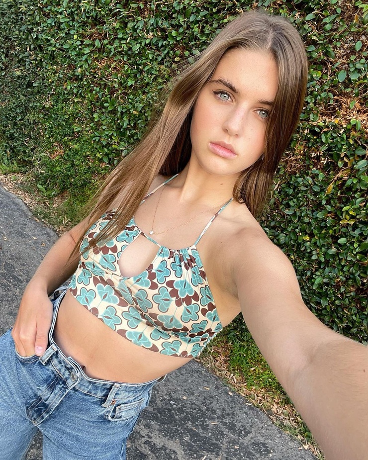 Savannah Clarke Savannah Clarke