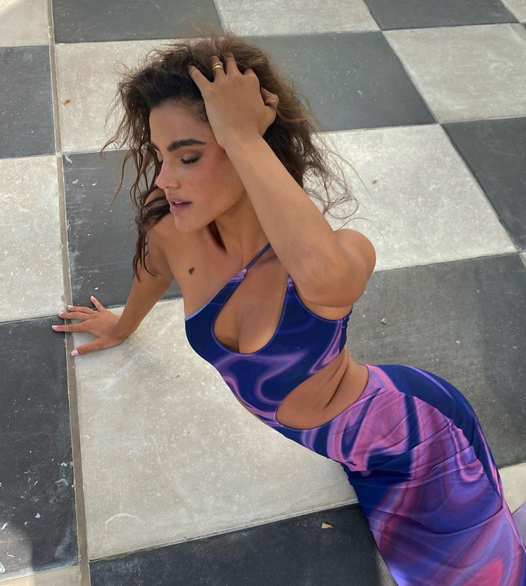 Júlia Muniz Júlia Muniz