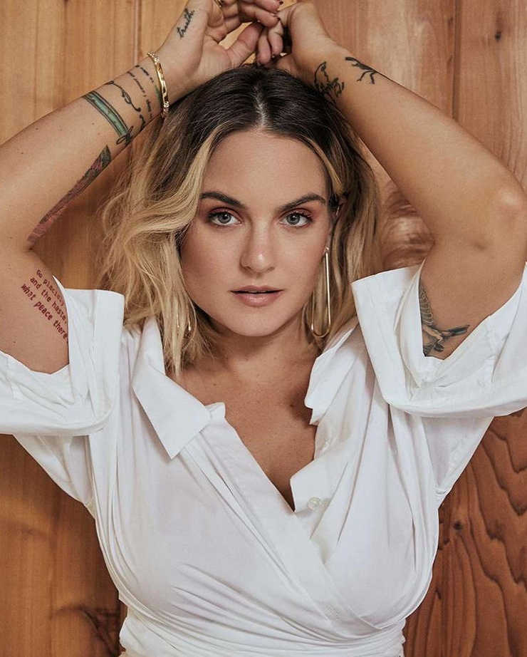 Joanna 'JoJo' Levesque Joanna 'JoJo' Levesque