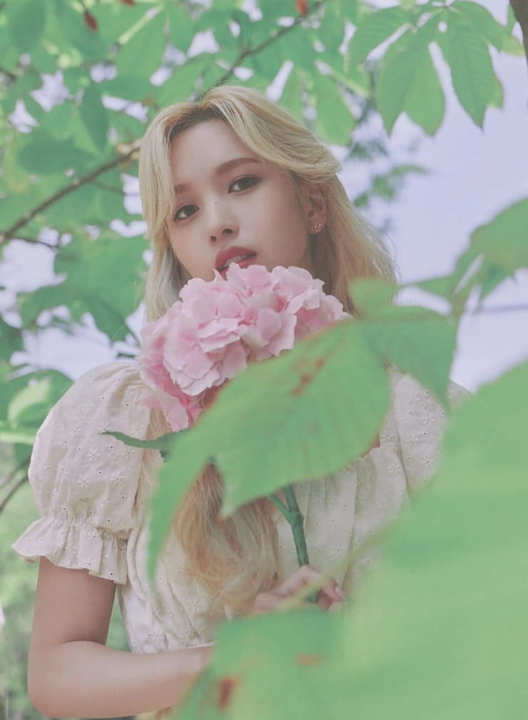 Myoui Mina