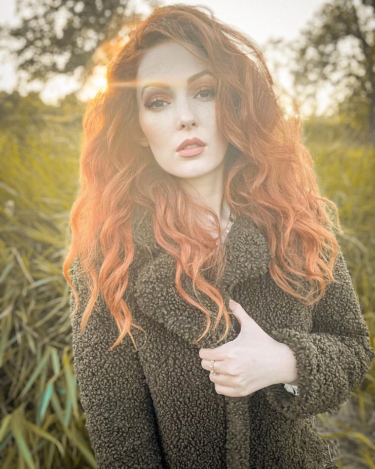 Nicole Simone