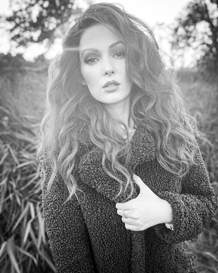 Nicole Simone