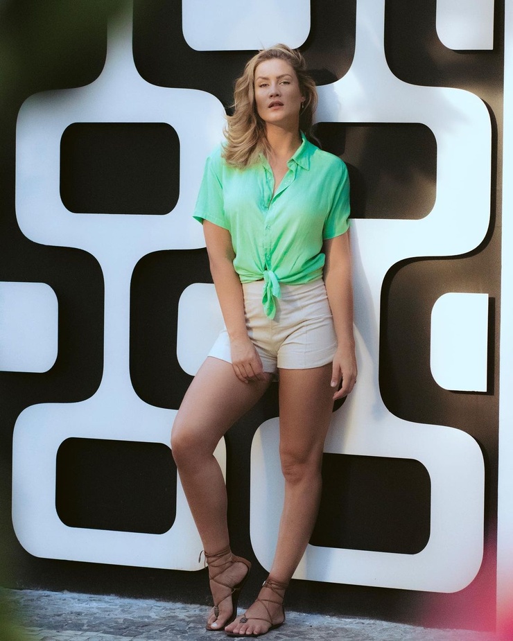 Rebeca Iaruchiski