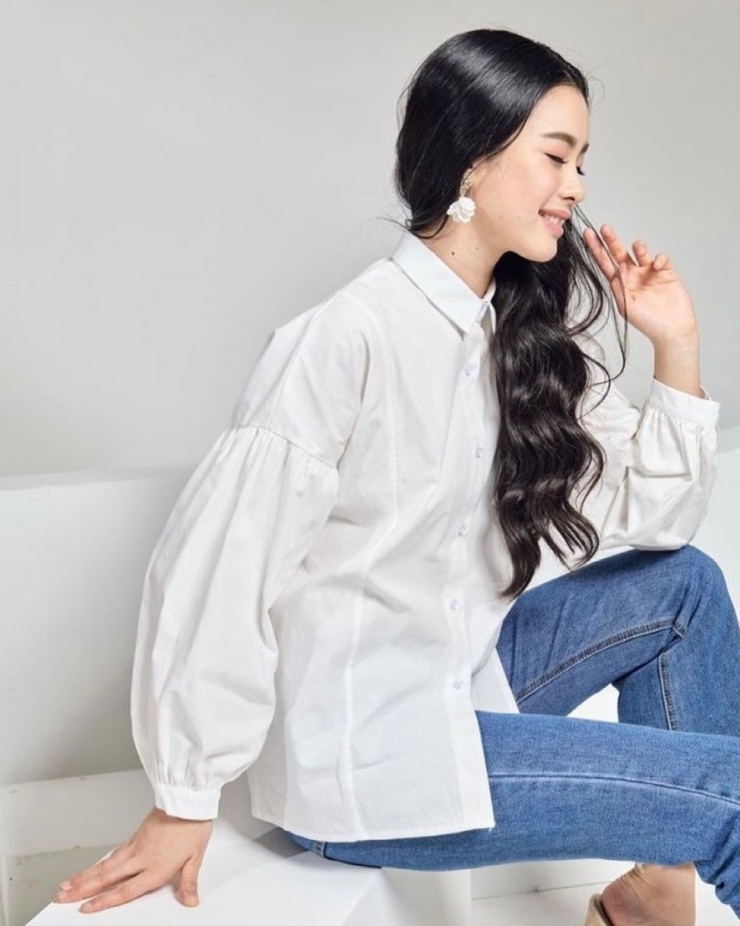 ESTEFANI TAKAKURA