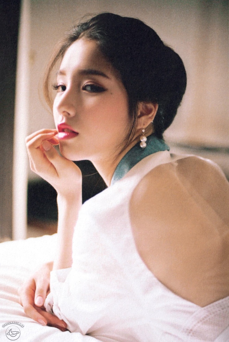 HeeJin HeeJin