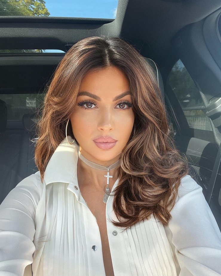 Alena Khovrina Alena Khovrina