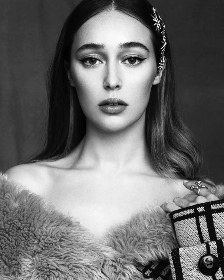 Picture of Alycia Debnam Carey