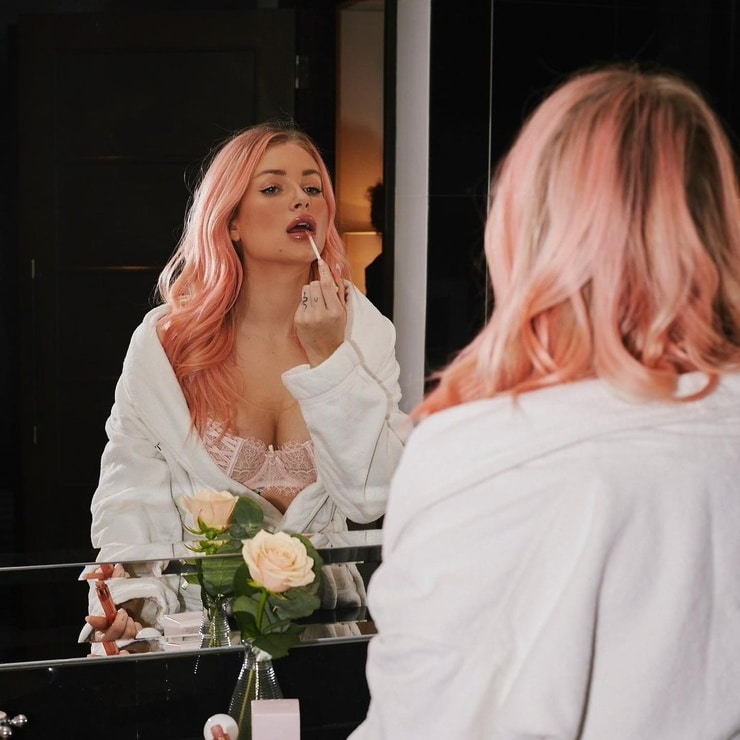 Lottie Moss