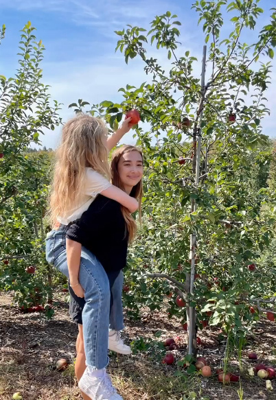 Sabrina Carpenter Sabrina Carpenter