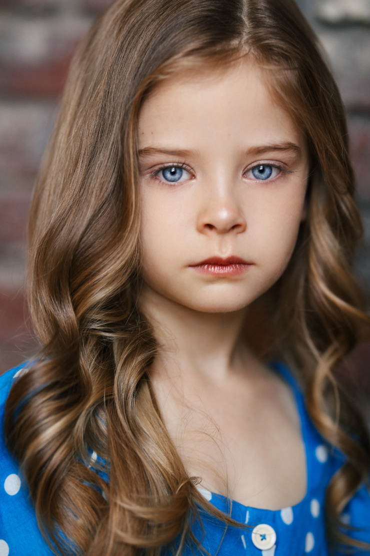 Carina Battrick