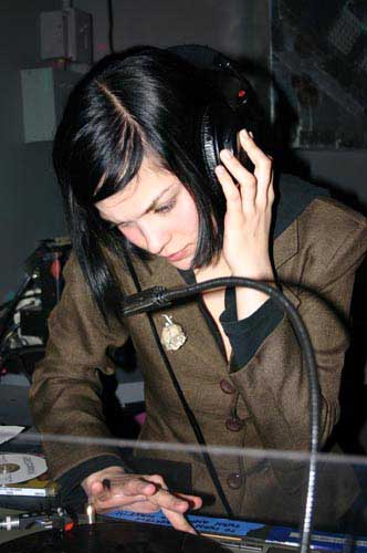 Leigh Lezark